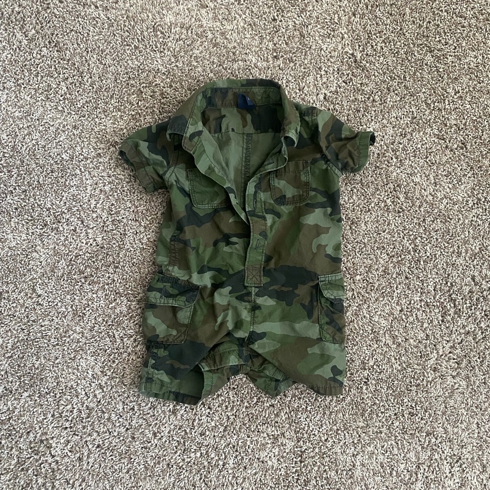 BabyGAP camo romper